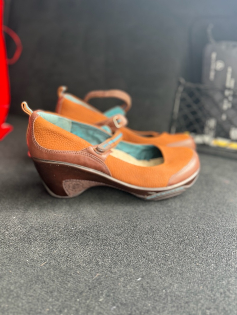 Women’s Mary Jane Leather Flats in Brown & Tan - Comfortable Everyday Style NWOB